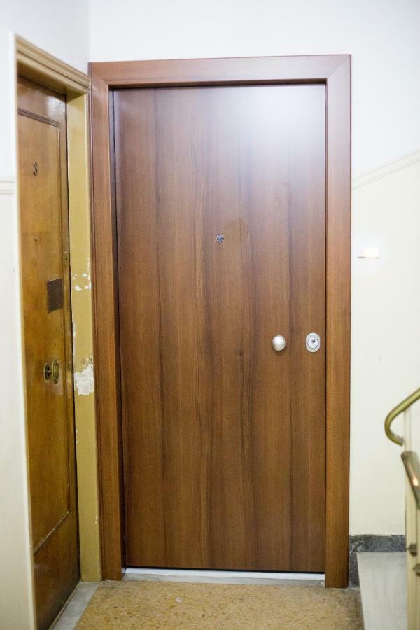 White Lux Apartment For 2 Vipgreece เอเธนส์ ภายนอก รูปภาพ