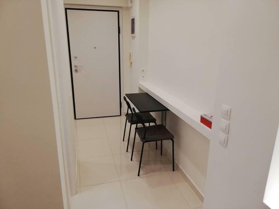 White Lux Apartment For 2 Vipgreece เอเธนส์ ภายนอก รูปภาพ